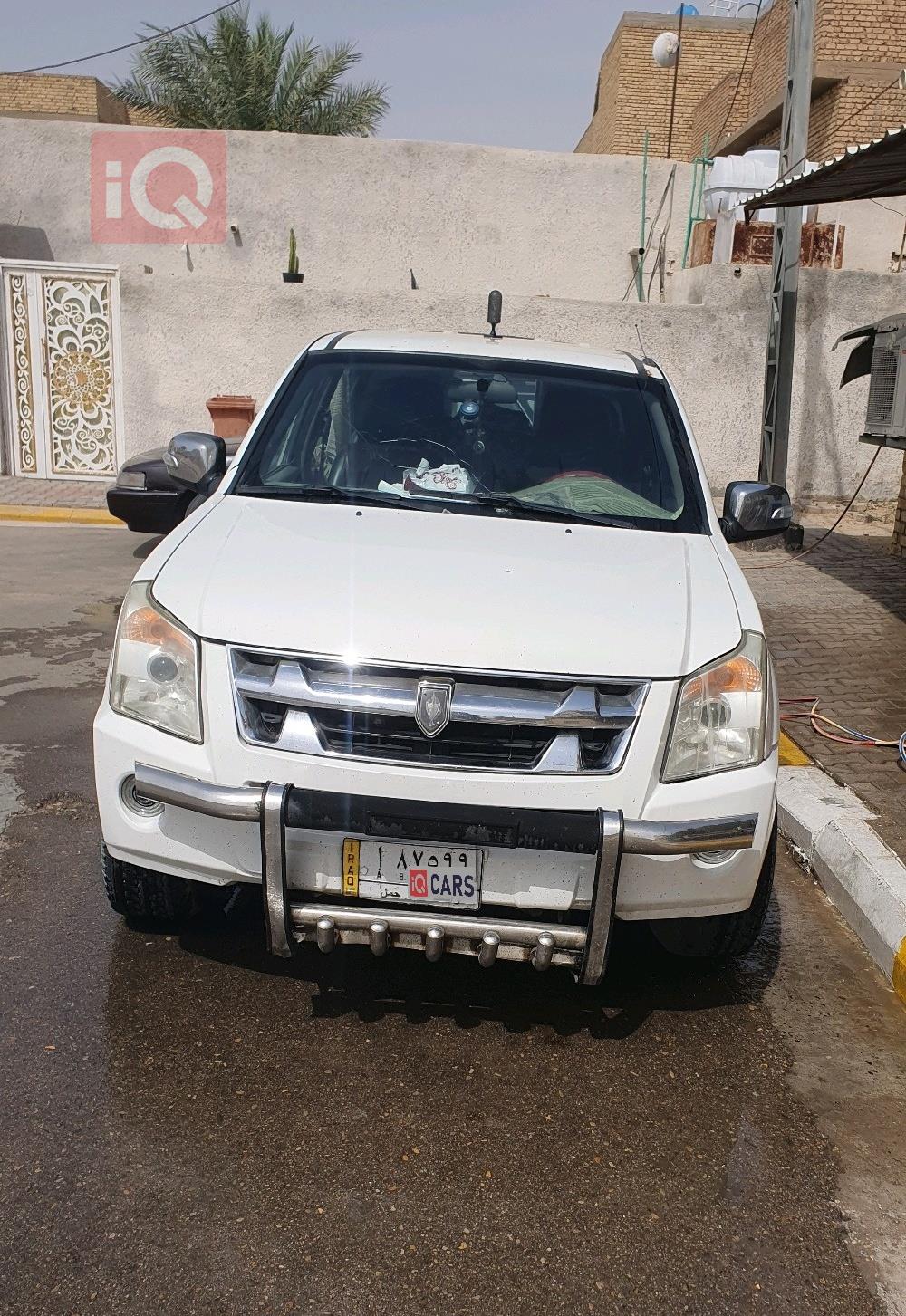 اسوزو دي-ماكس